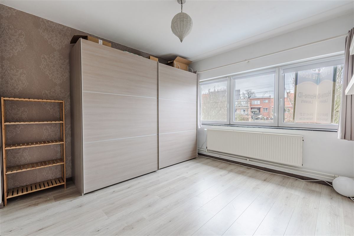 woning met 4 à 5 slaapkamers, leuke tuin en garage met oprit