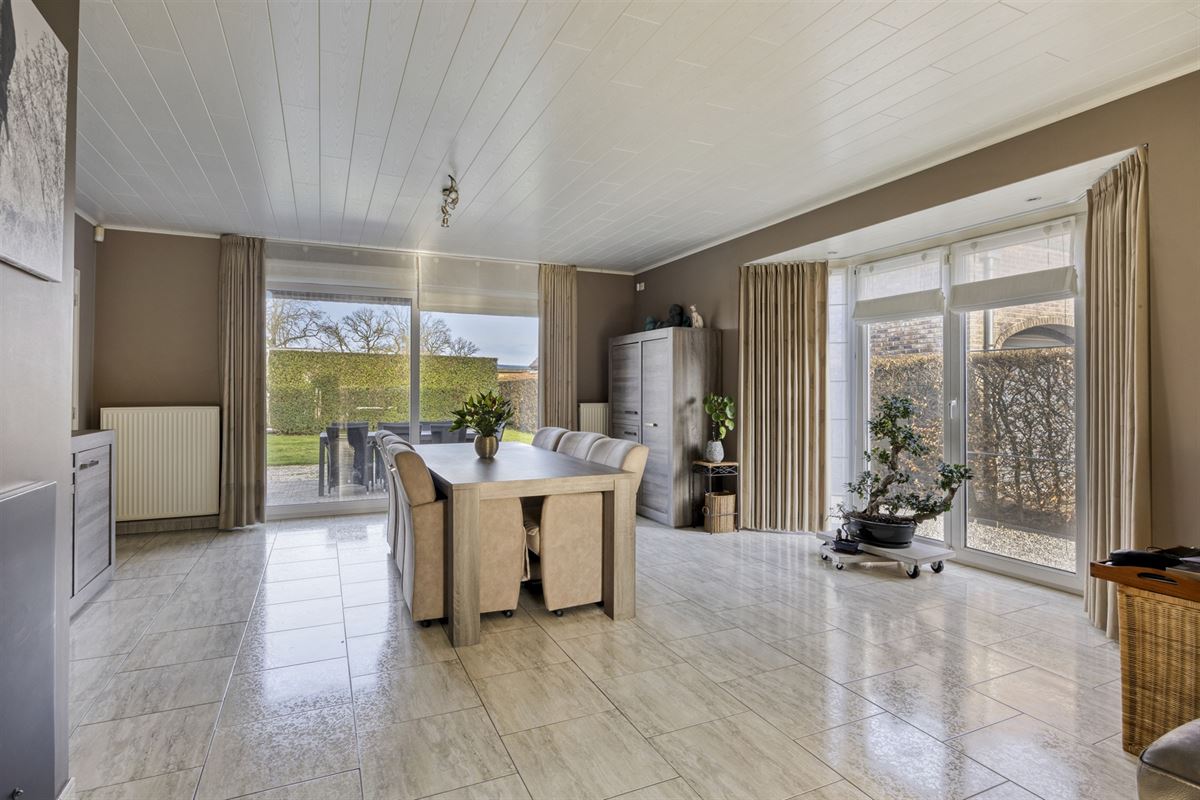 Exclusieve villa, extra garage en zonnige tuin op 1.100 m²