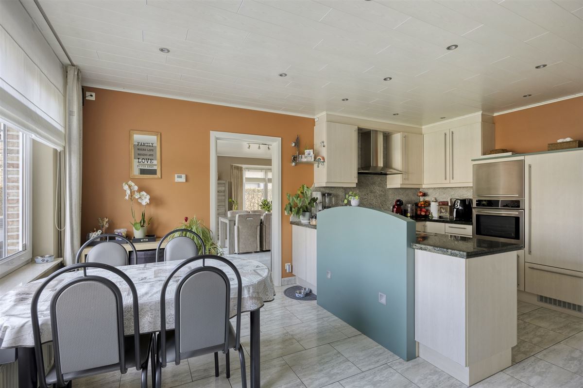 Exclusieve villa, extra garage en zonnige tuin op 1.100 m²
