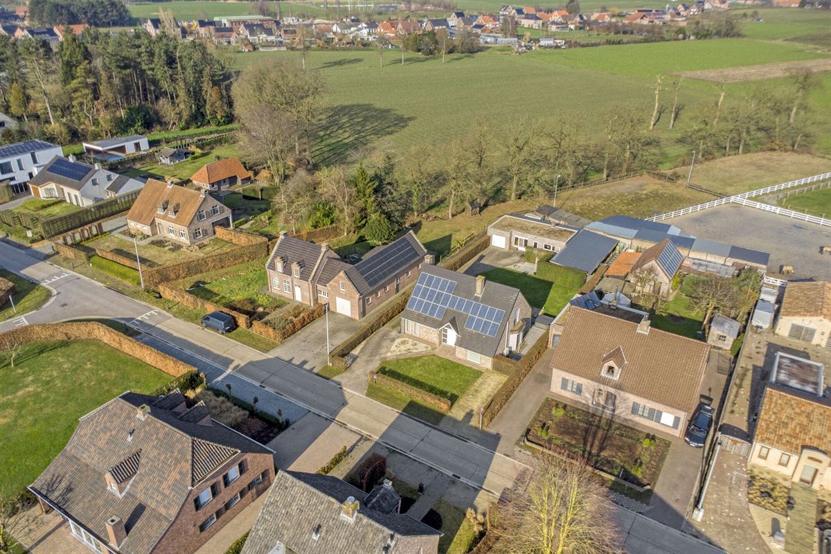 Exclusieve villa, extra garage en zonnige tuin op 1.100 m²