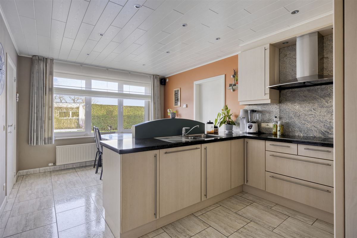 Exclusieve villa, extra garage en zonnige tuin op 1.100 m²