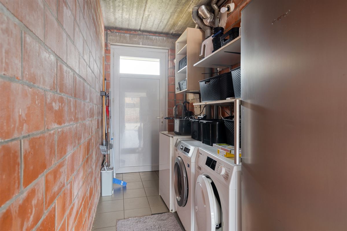 Gezinswoning met garage en mogelijkheid tot 4 slaapkamers