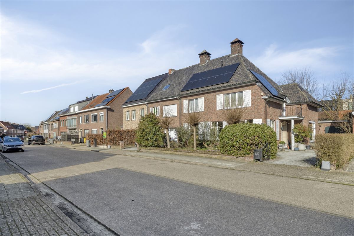 Koppelvilla architect "BOLS" op 553 m² met centrale ligging
