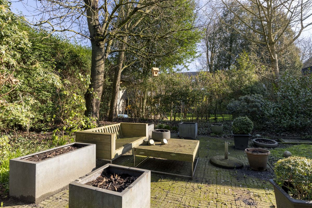 Koppelvilla architect "BOLS" op 553 m² met centrale ligging