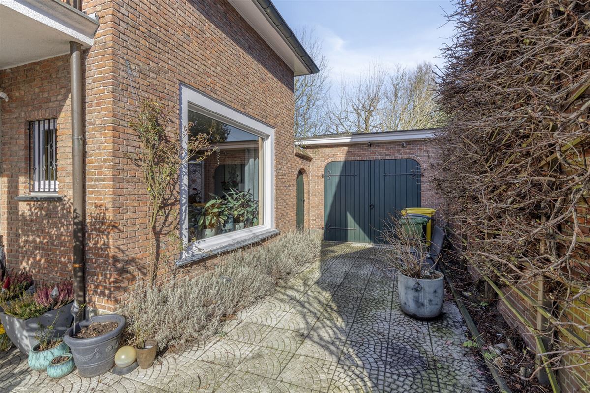 Koppelvilla architect "BOLS" op 553 m² met centrale ligging
