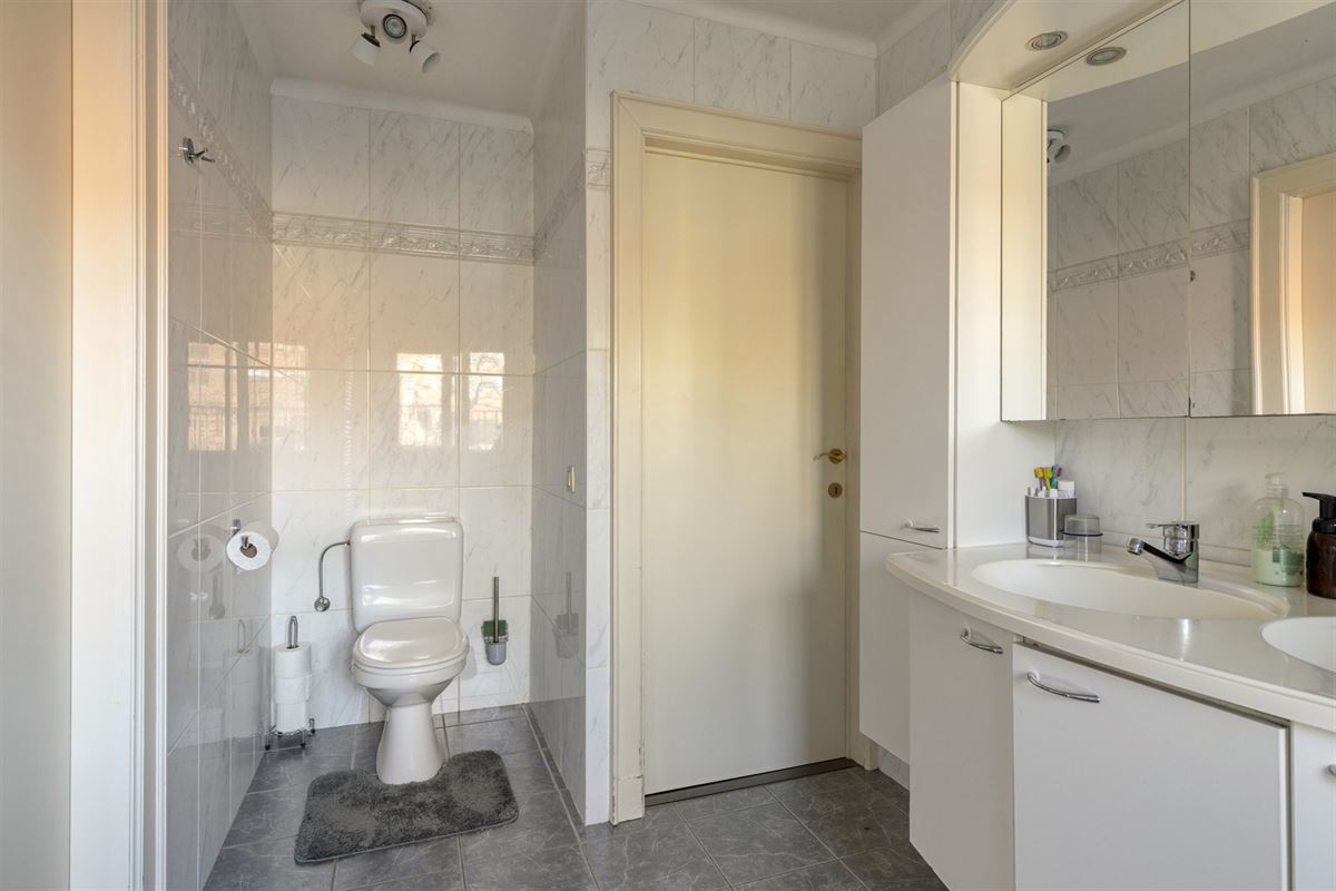 Koppelvilla architect "BOLS" op 553 m² met centrale ligging