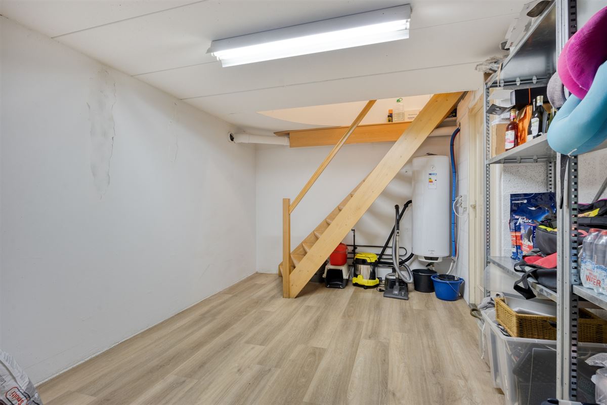 Instapklare tijdloze villa met 5 slpks op ca. 2000 m²