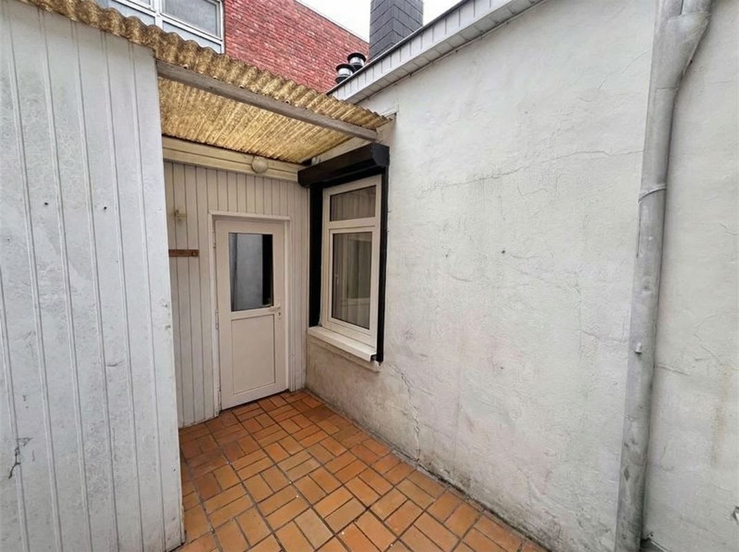 Hoekwoning nabij het centrum