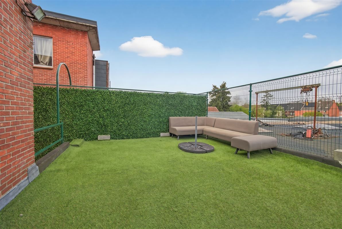 Triplexappartement (160 m²) met privé-ingang