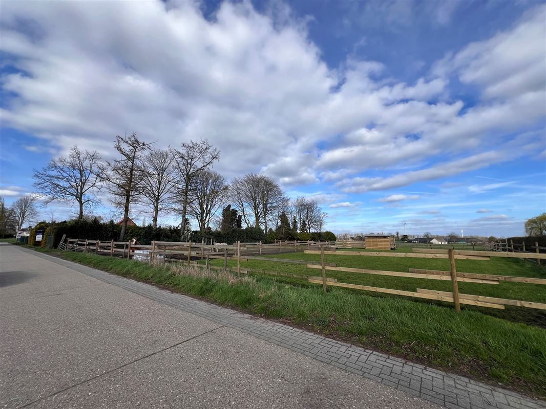 Vakantieverblijf op agrarisch en bebost perceel van 1183 m²