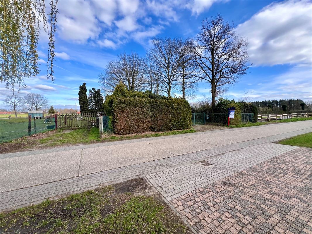 Vakantieverblijf op agrarisch en bebost perceel van 1183 m²