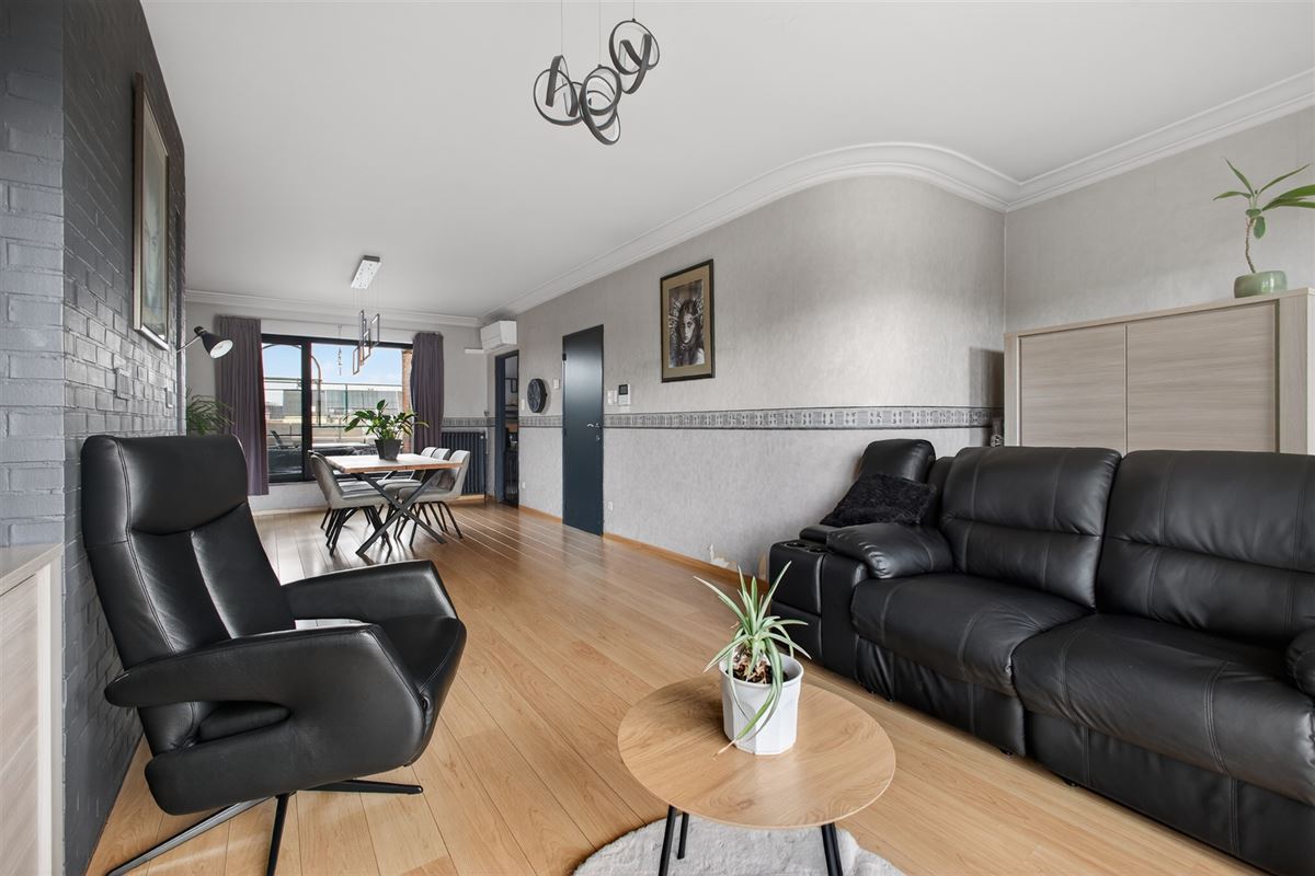 Triplexappartement (160 m²) met privé-ingang