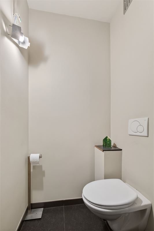 Triplexappartement (160 m²) met privé-ingang
