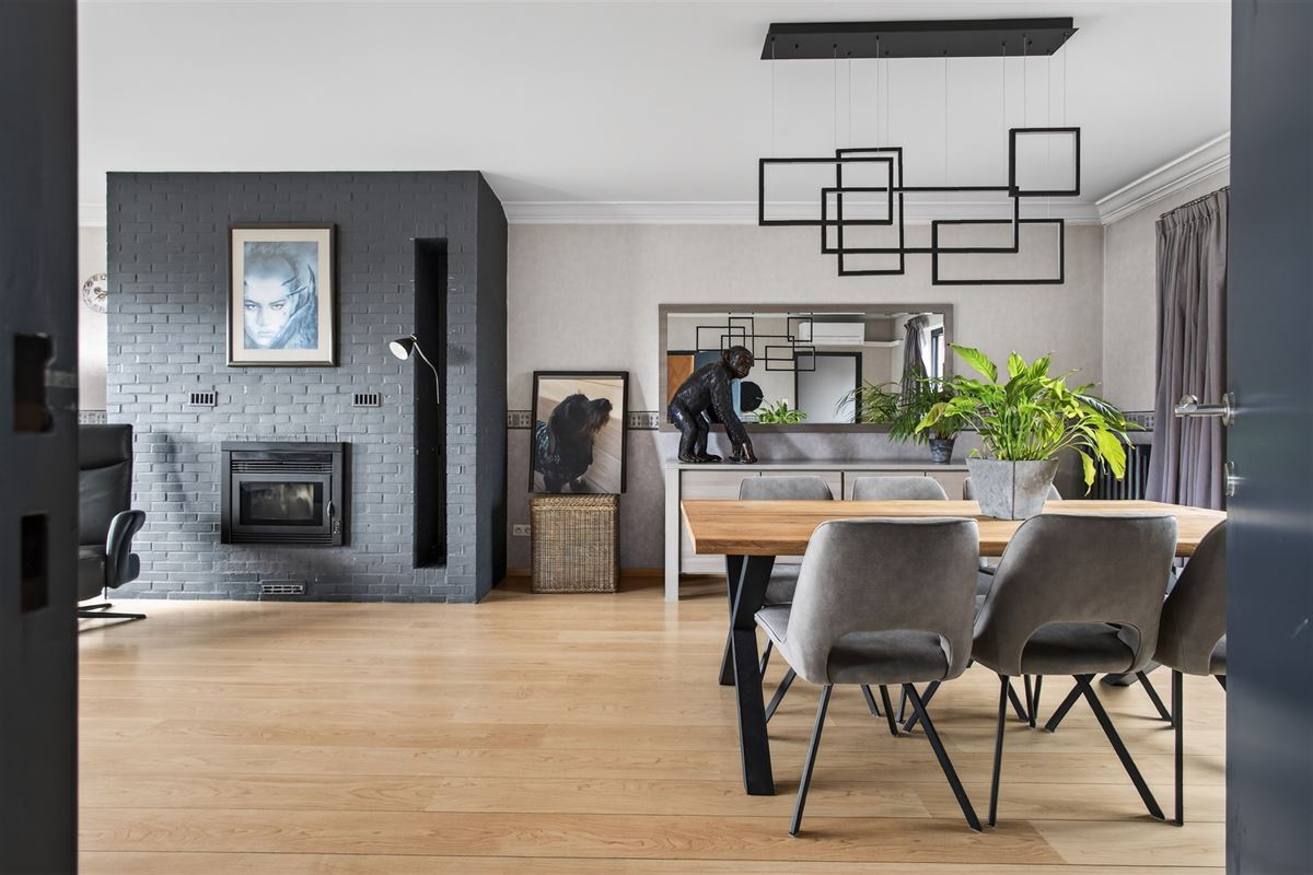 Triplexappartement (160 m²) met privé-ingang