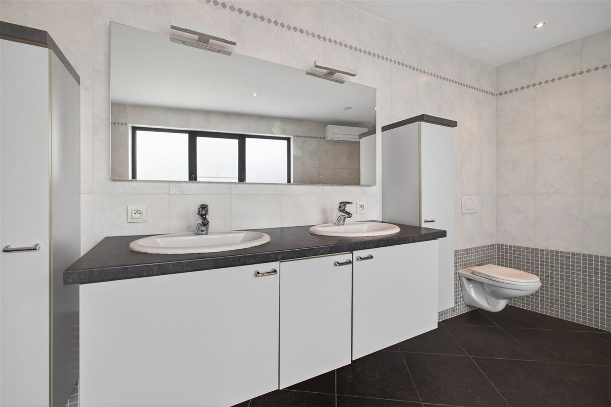 Triplexappartement (160 m²) met privé-ingang