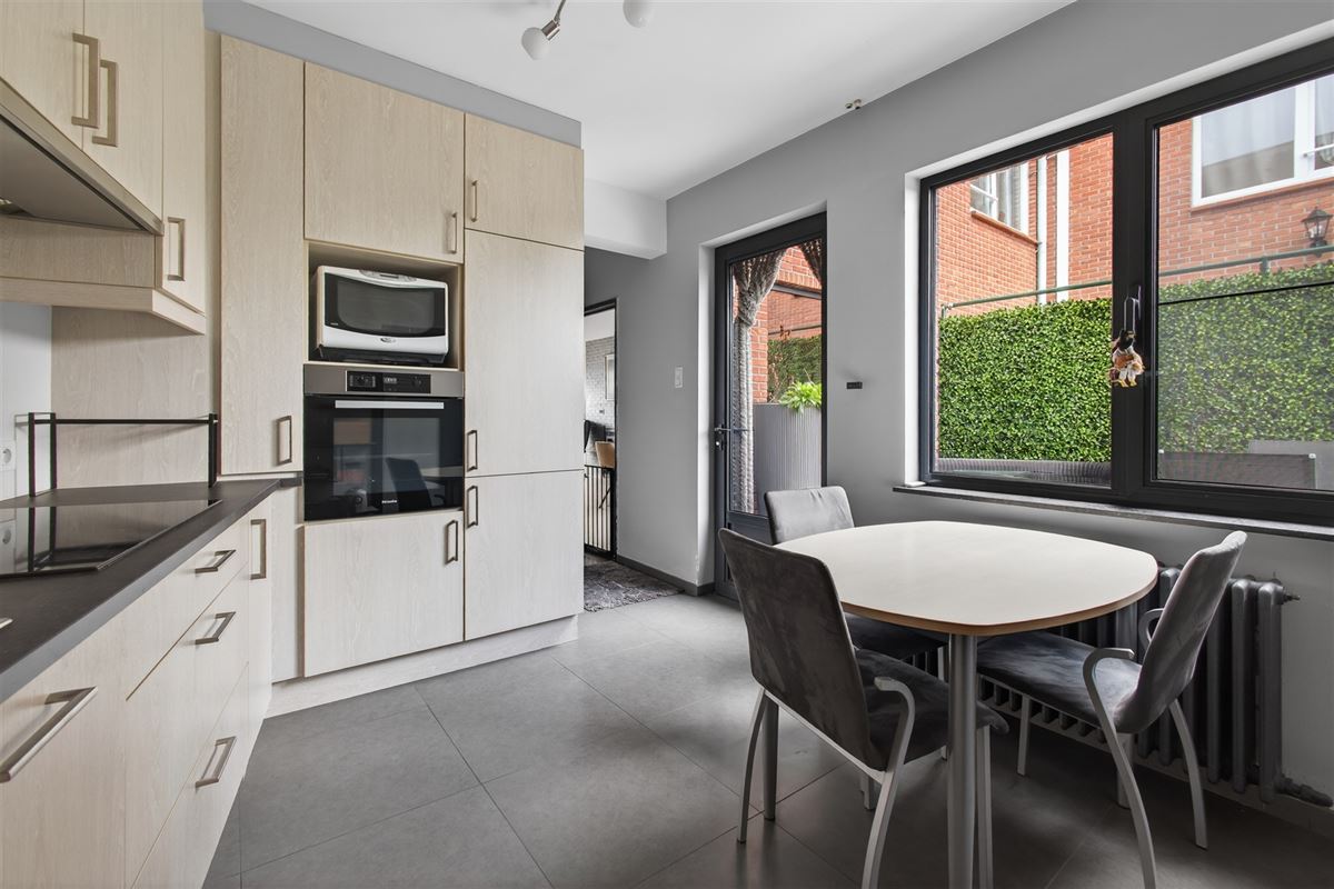 Triplexappartement (160 m²) met privé-ingang