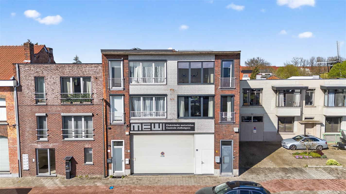 Triplexappartement (160 m²) met privé-ingang