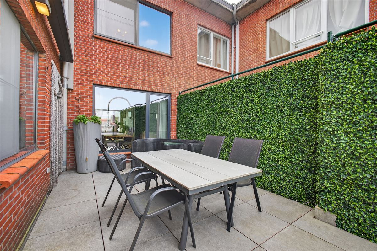 Triplexappartement (160 m²) met privé-ingang
