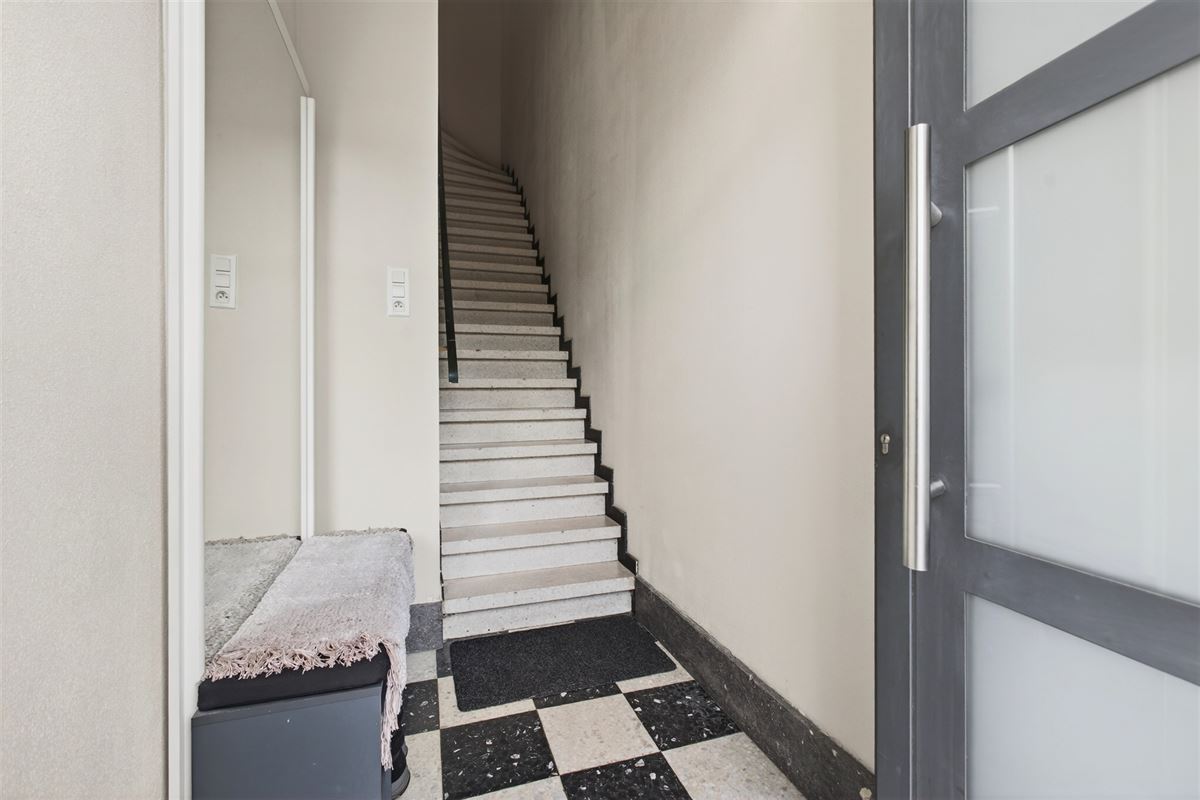 Triplexappartement (160 m²) met privé-ingang
