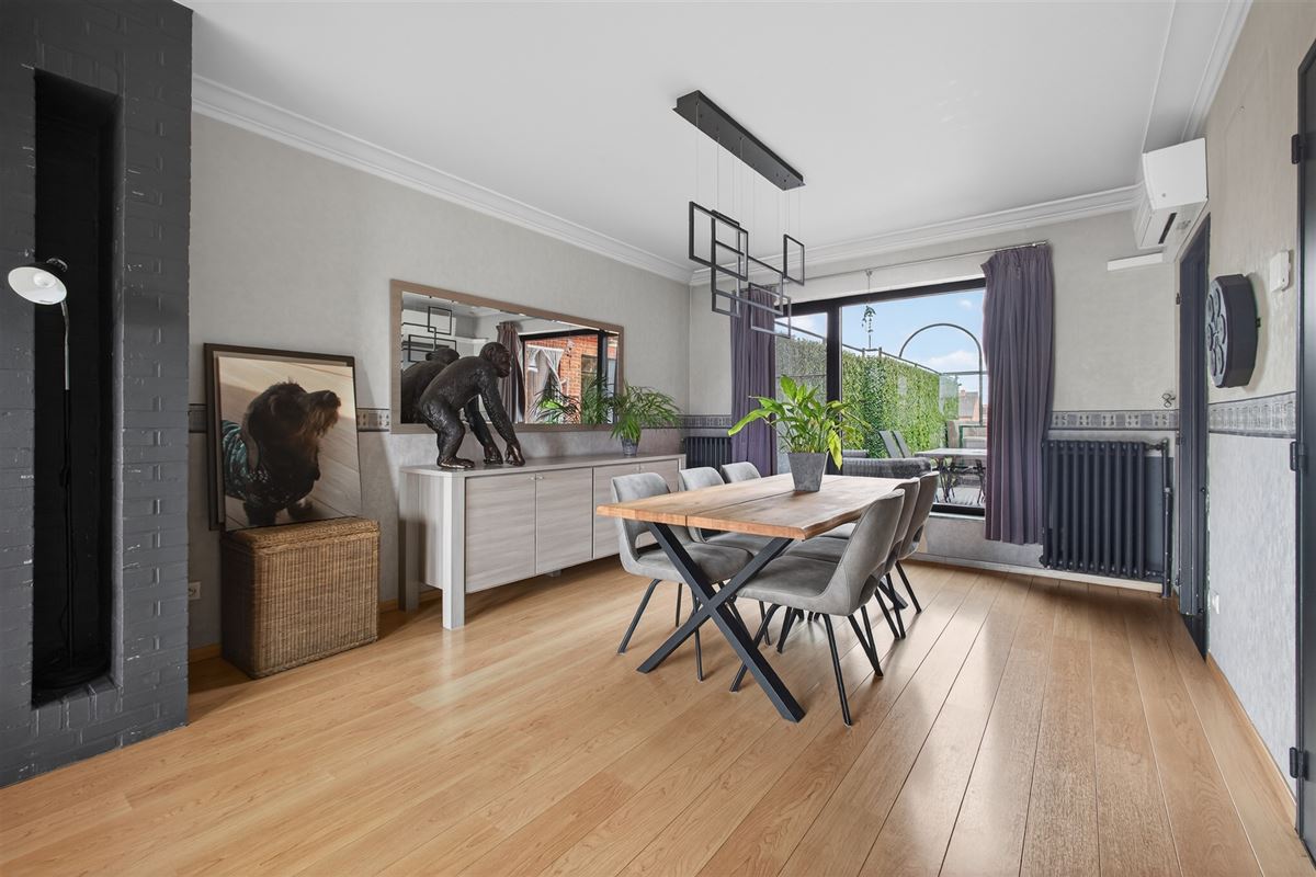 Triplexappartement (160 m²) met privé-ingang