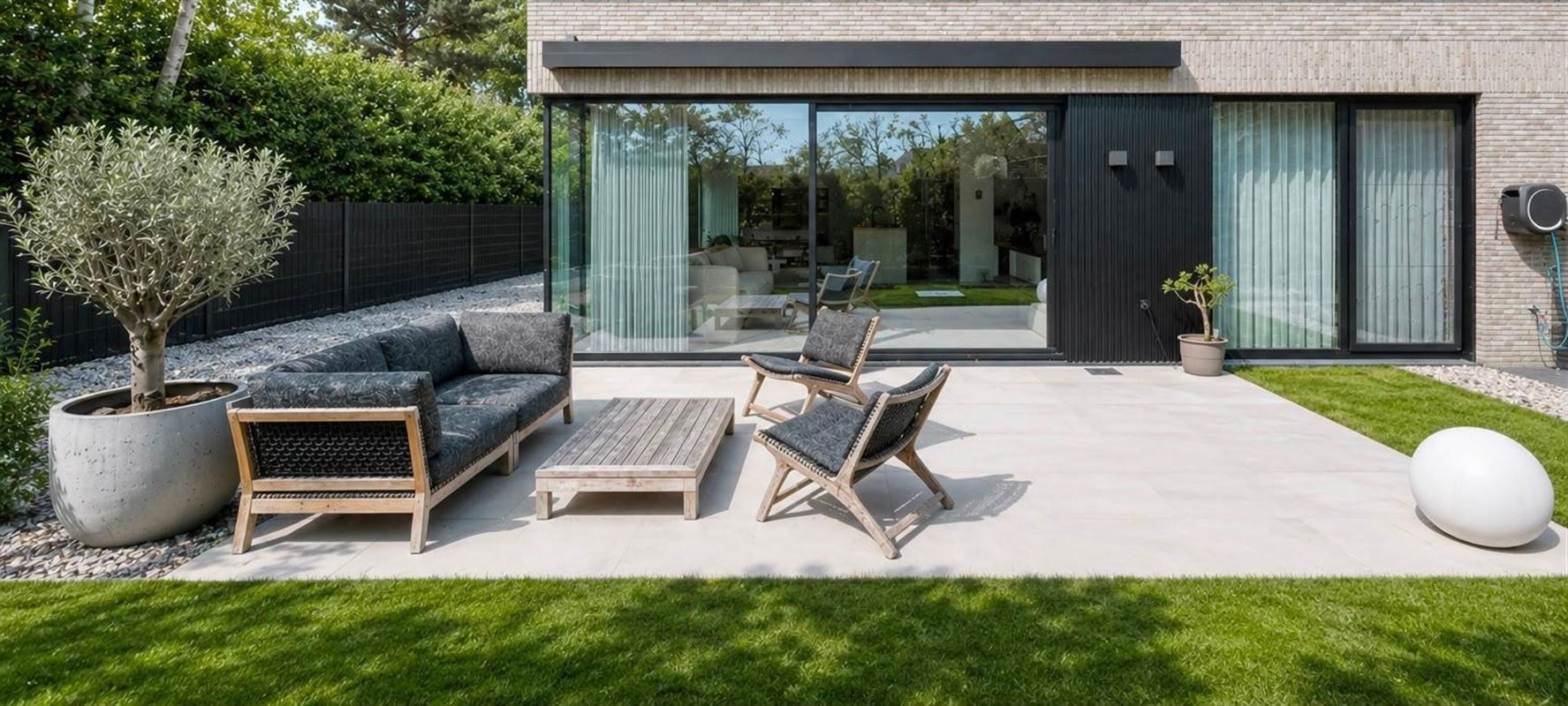 Instapklaar gelijkvloers appartement met tuin en EPC A