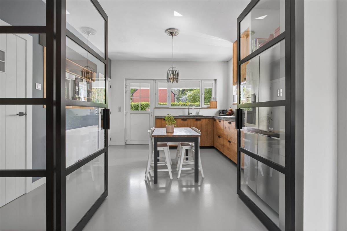 Ruime villa met zuidgerichte tuin en maximale privacy
