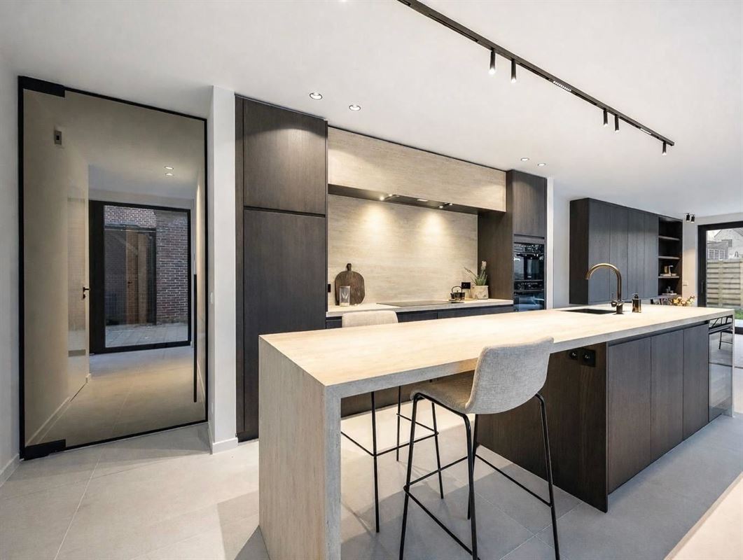 Gelijkvloers wonen met villa-allure en volledige privacy