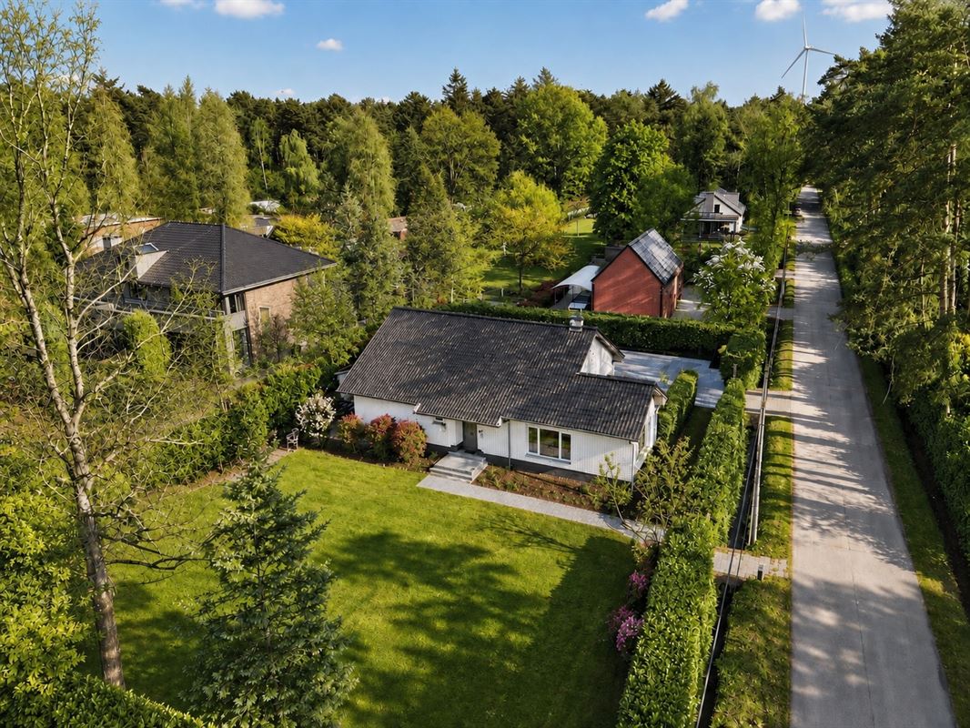 Ruime villa met zuidgerichte tuin en maximale privacy
