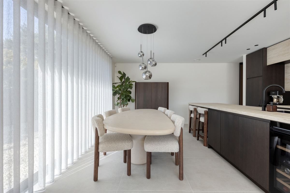 Gelijkvloers wonen met villa-allure en volledige privacy