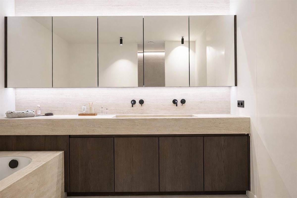 Gelijkvloers wonen met villa-allure en volledige privacy