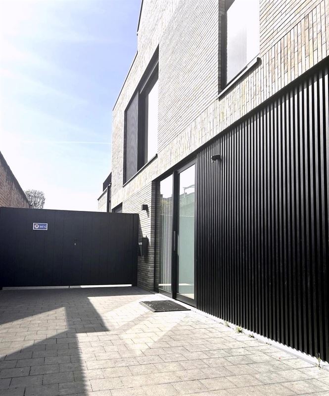 Gelijkvloers wonen met villa-allure en volledige privacy
