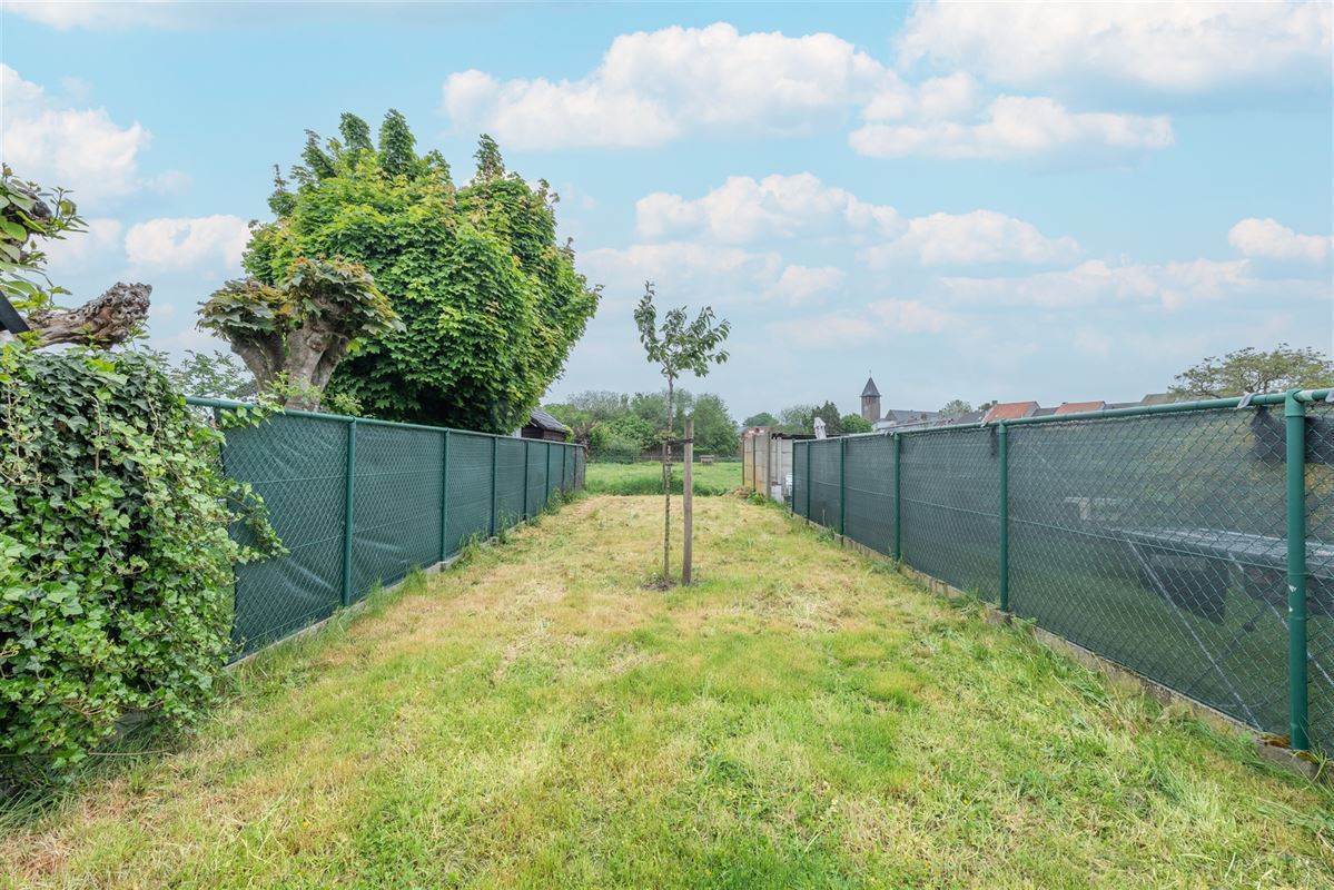 rustig gelegen gezinswoning met 4 à 6 slpks en tuin