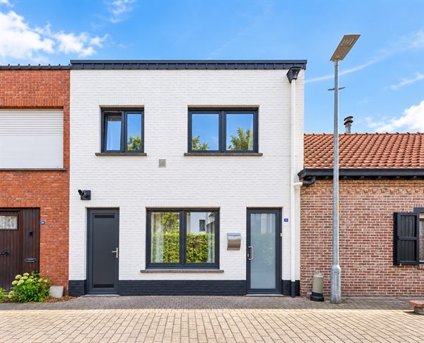 Vernieuwde woning met 2 slaapkamers in rustige woonomgeving