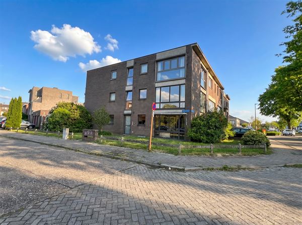 gelijkvloers appartement met 3 slaapkamers en tuin