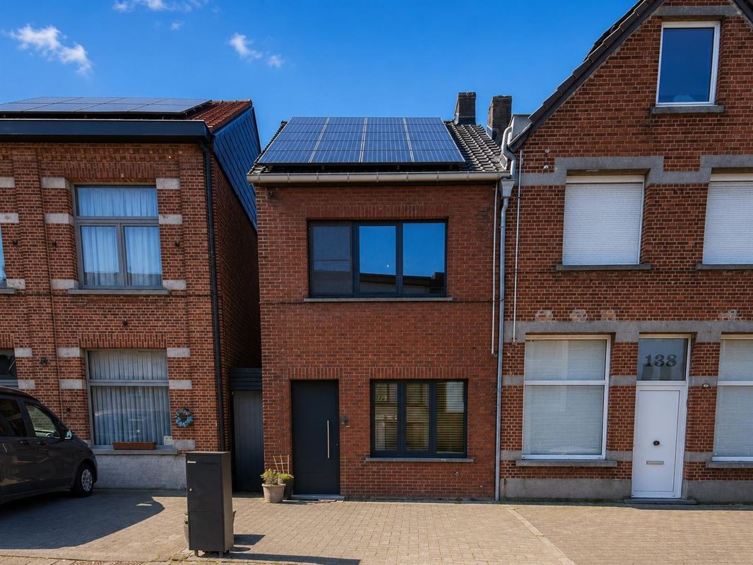Ruime stadswoning, 2 á 3 slaapkamers, EPC-B en zonnepanelen