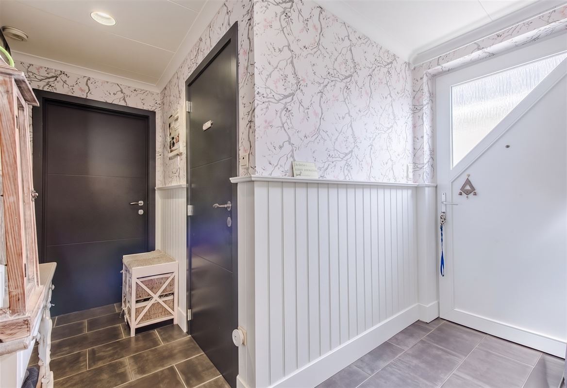 Vrijstaande woning op 763 m² met veranda en zonnige tuin