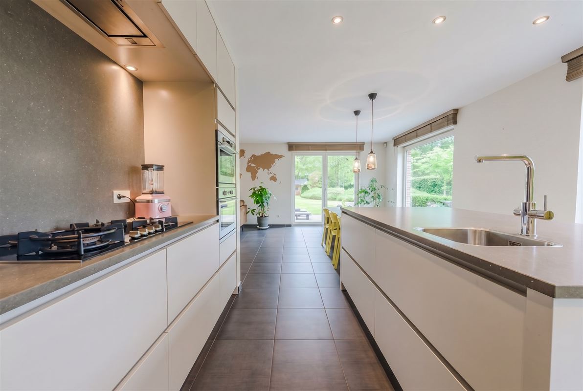 EXCLUSIEF WONEN IN HET GROEN OP 1.806 M² MET EPC A+++