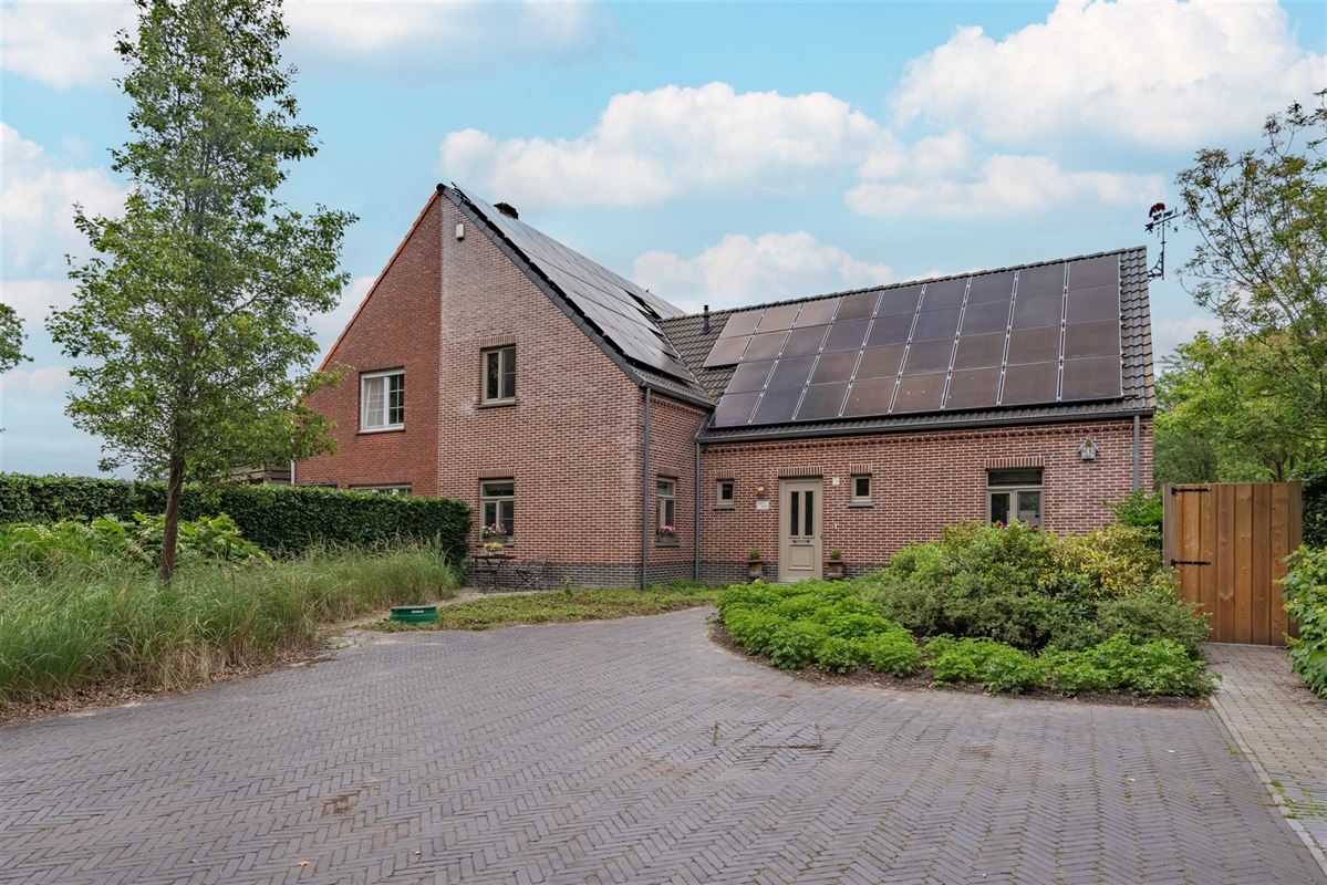 EXCLUSIEF WONEN IN HET GROEN OP 1.806 M² MET EPC A+++