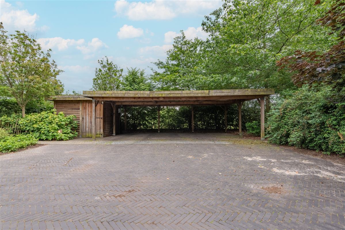 EXCLUSIEF WONEN IN HET GROEN OP 1.806 M² MET EPC A+++