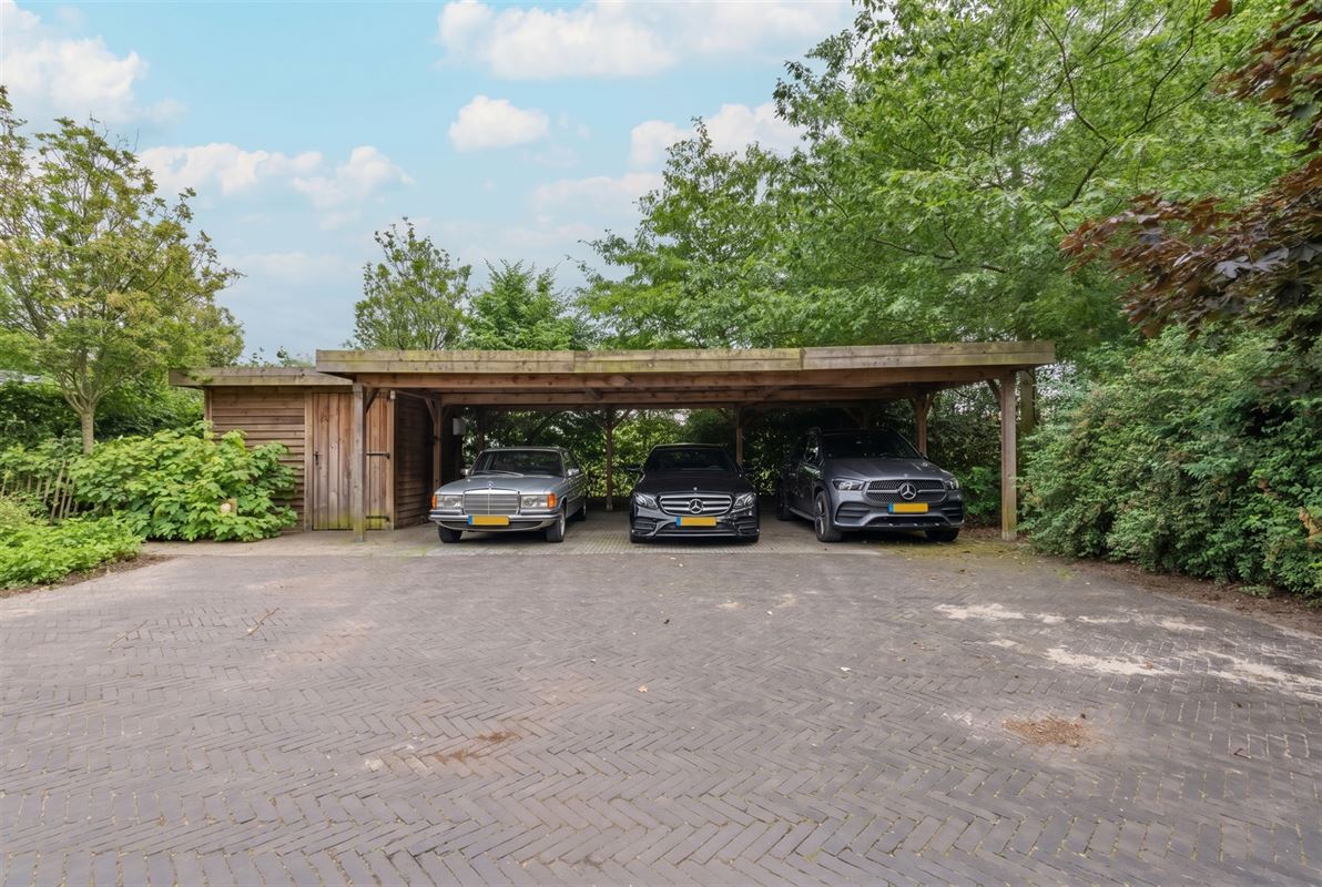 EXCLUSIEF WONEN IN HET GROEN OP 1.806 M² MET EPC A+++