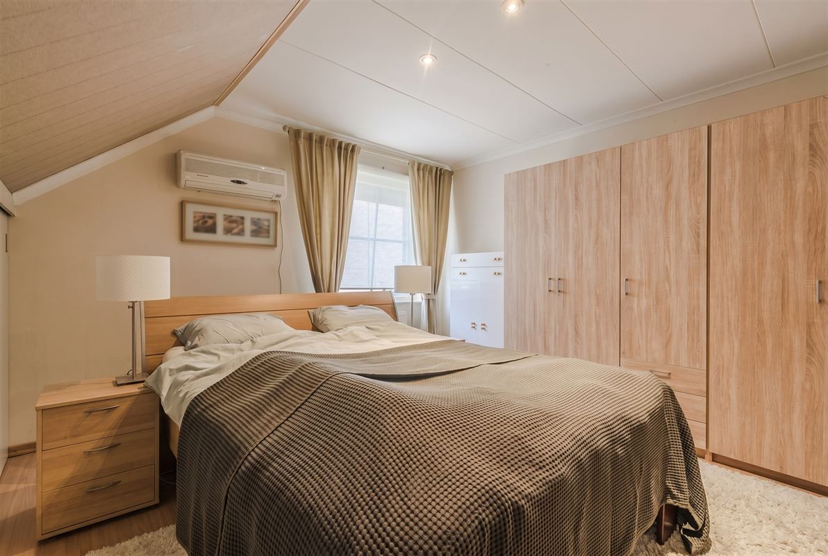 Vrijstaande woning op 763 m² met veranda en zonnige tuin