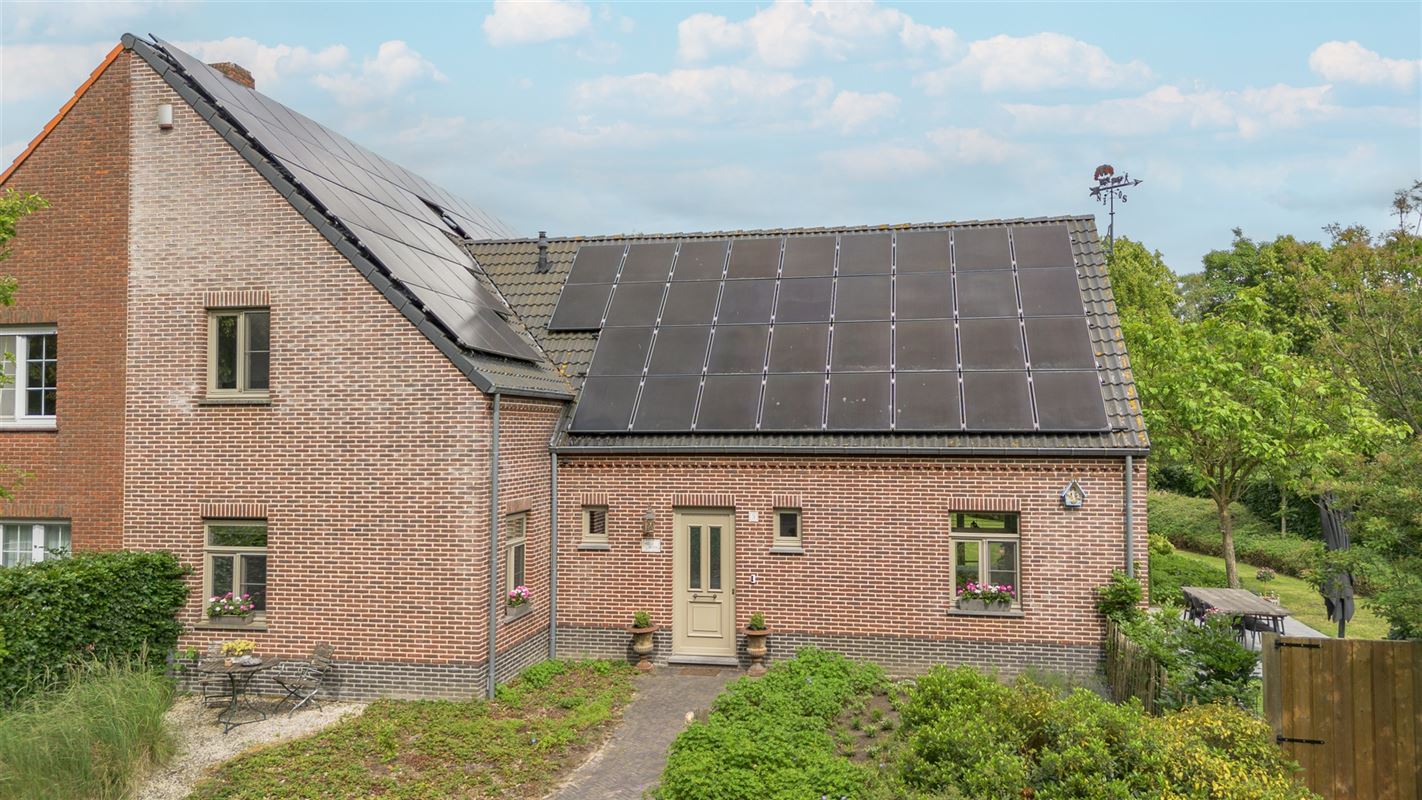 EXCLUSIEF WONEN IN HET GROEN OP 1.806 M² MET EPC A+++