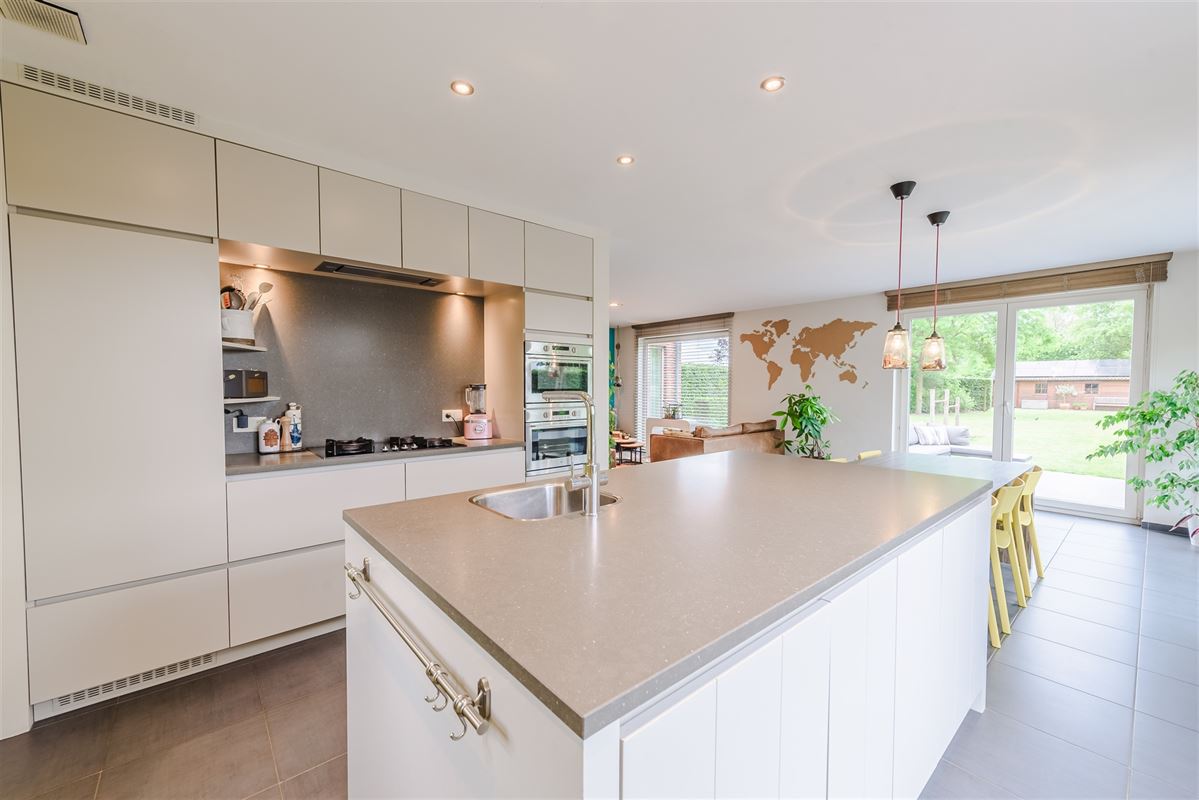 EXCLUSIEF WONEN IN HET GROEN OP 1.806 M² MET EPC A+++