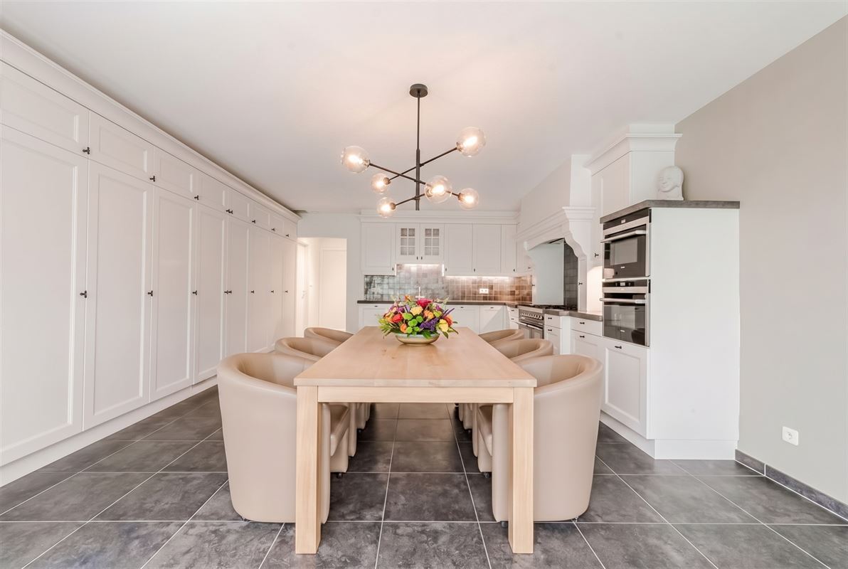 EXCLUSIEF WONEN IN HET GROEN OP 1.806 M² MET EPC A+++