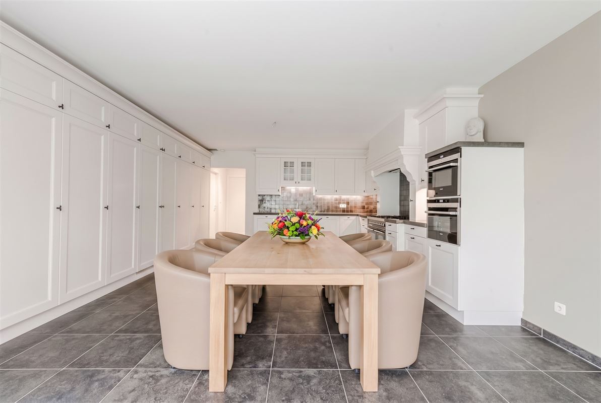 EXCLUSIEF WONEN IN HET GROEN OP 1.806 M² MET EPC A+++