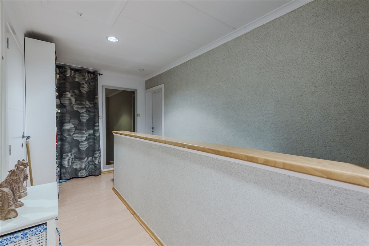 Vrijstaande woning op 763 m² met veranda en zonnige tuin