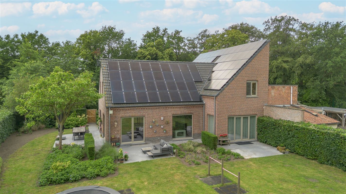 EXCLUSIEF WONEN IN HET GROEN OP 1.806 M² MET EPC A+++