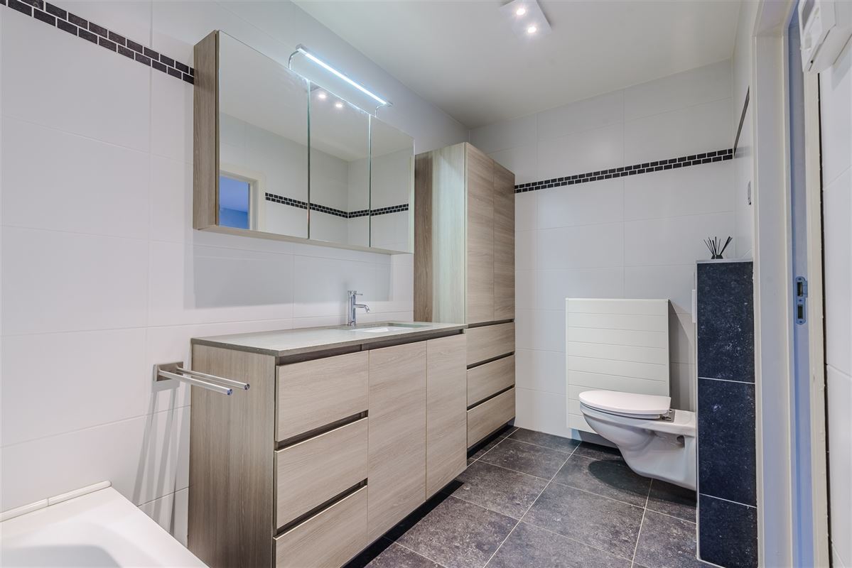 EXCLUSIEF WONEN IN HET GROEN OP 1.806 M² MET EPC A+++