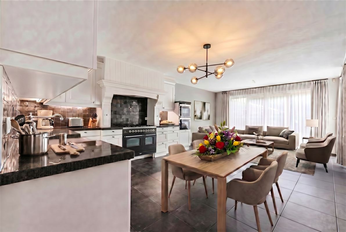 EXCLUSIEF WONEN IN HET GROEN OP 1.806 M² MET EPC A+++