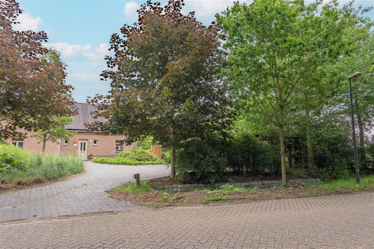 EXCLUSIEF WONEN IN HET GROEN OP 1.806 M² MET EPC A+++